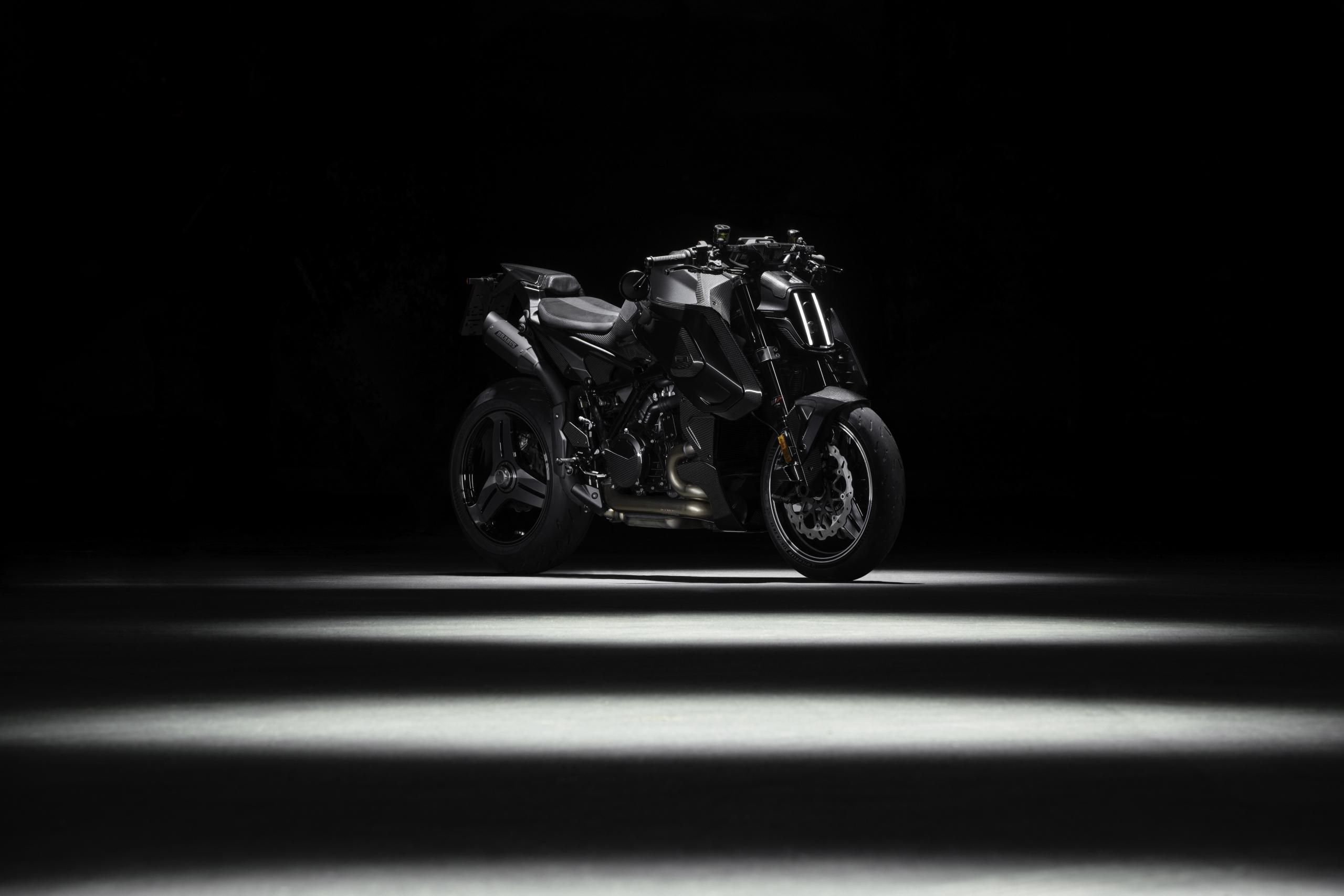 Brabus 1400 R : 190 ch de brutalité raffinée en série limitée - Crédit photo : BRABUS