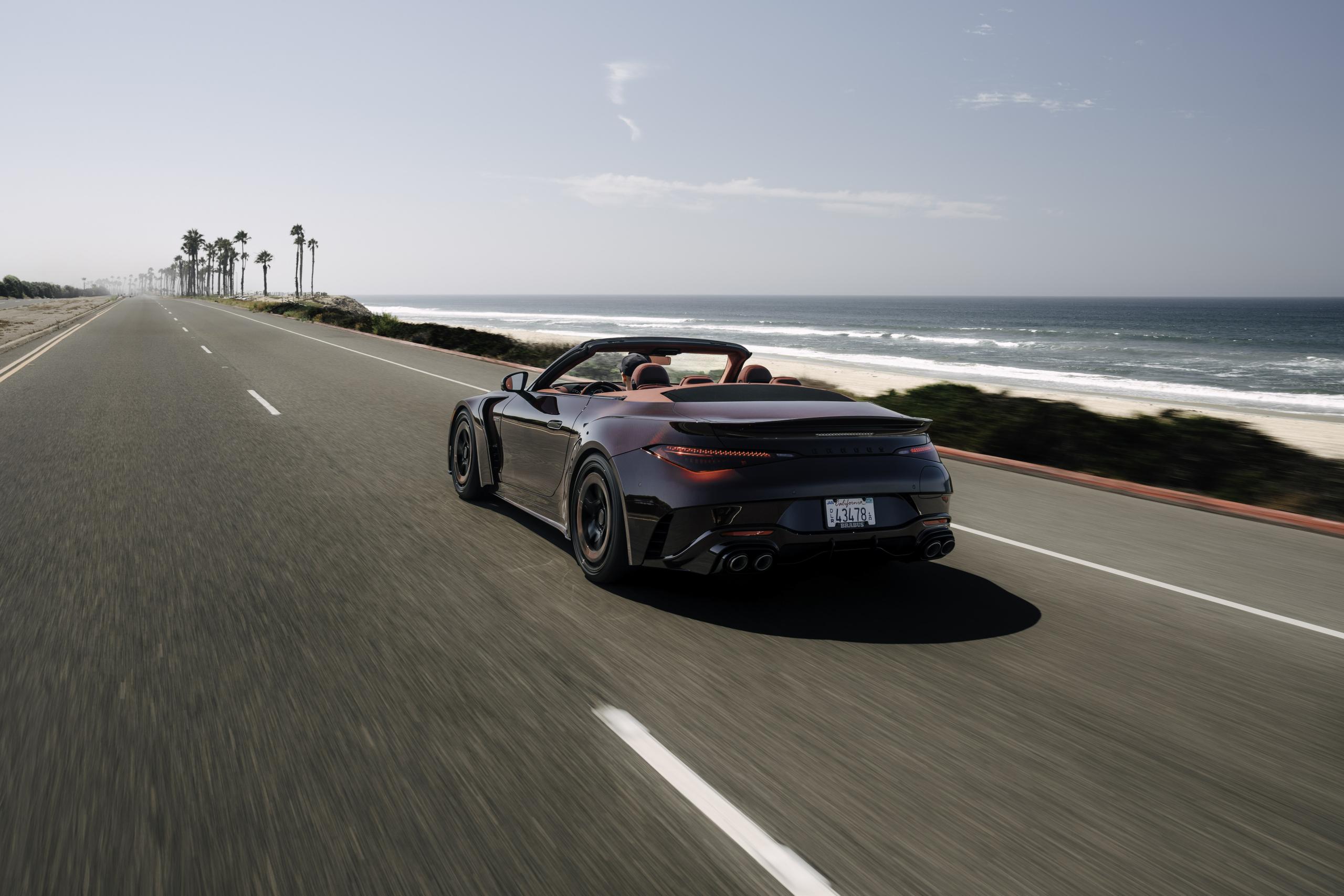 BRABUS Rocket GTC Deep Red : un cabriolet hybride de 1000 ch - Crédit photo : Brabus