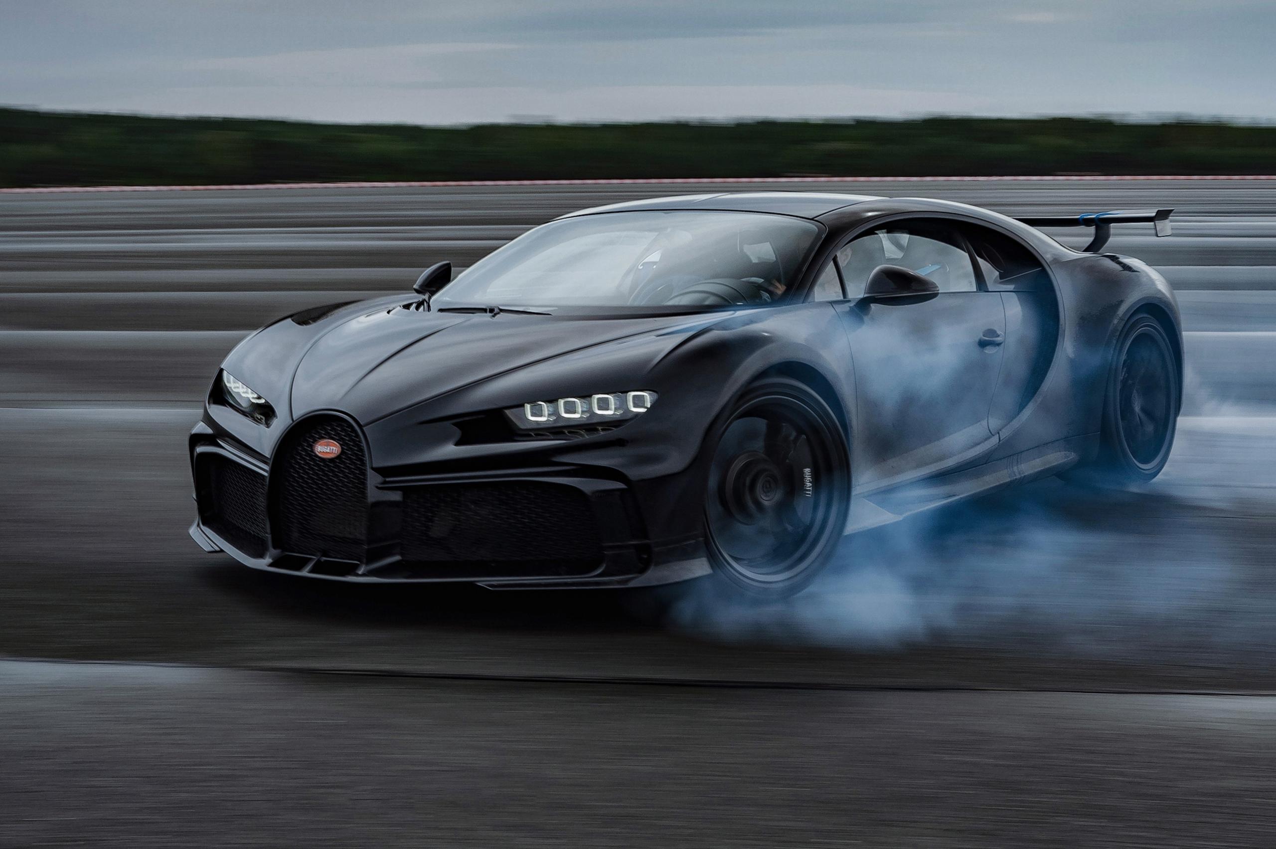 La Chiron Pur Sport drifte en « C » - Crédit photo : Bugatti