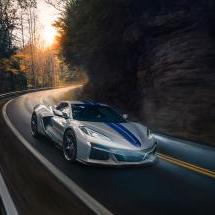 Chevrolet Corvette C8 E-Ray : la Vette est hybride ! - Crédit photo : Chevrolet