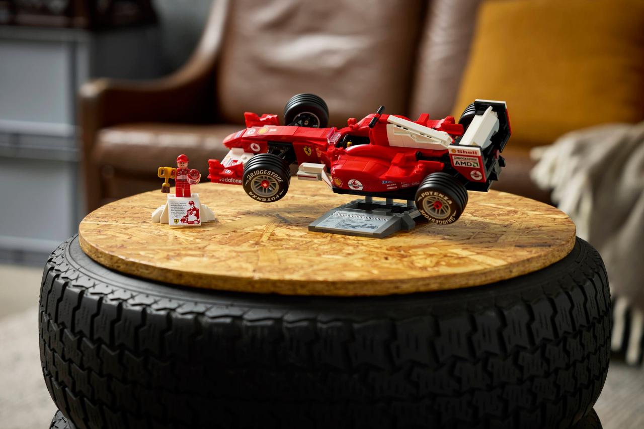 Ferrari F2004 : LEGO rend hommage à Schumacher - Crédit photo : LEGO