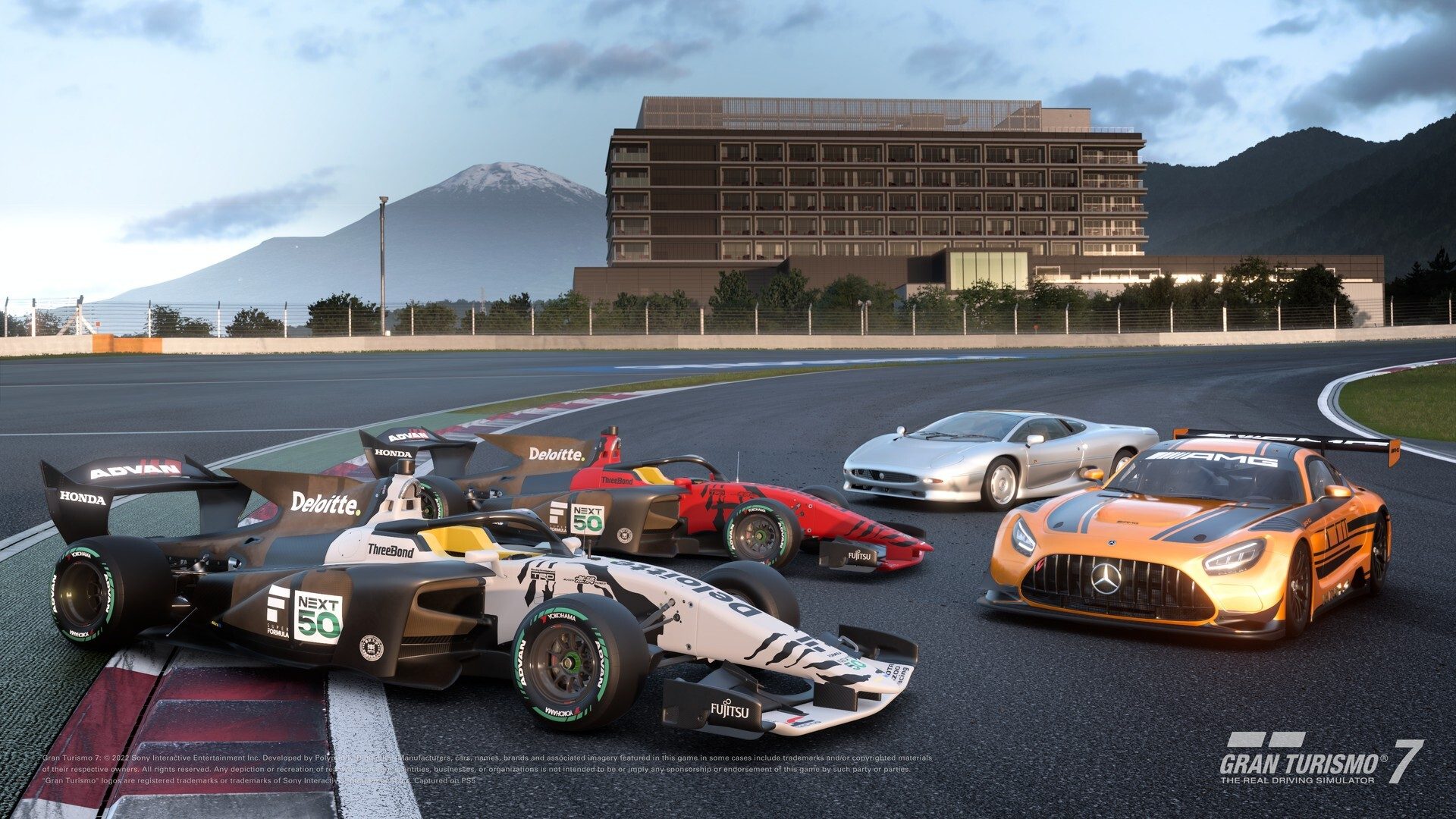 Les Super Formula 2023, une grosse AMG et une Jaguar mythique arrivent dans GT7