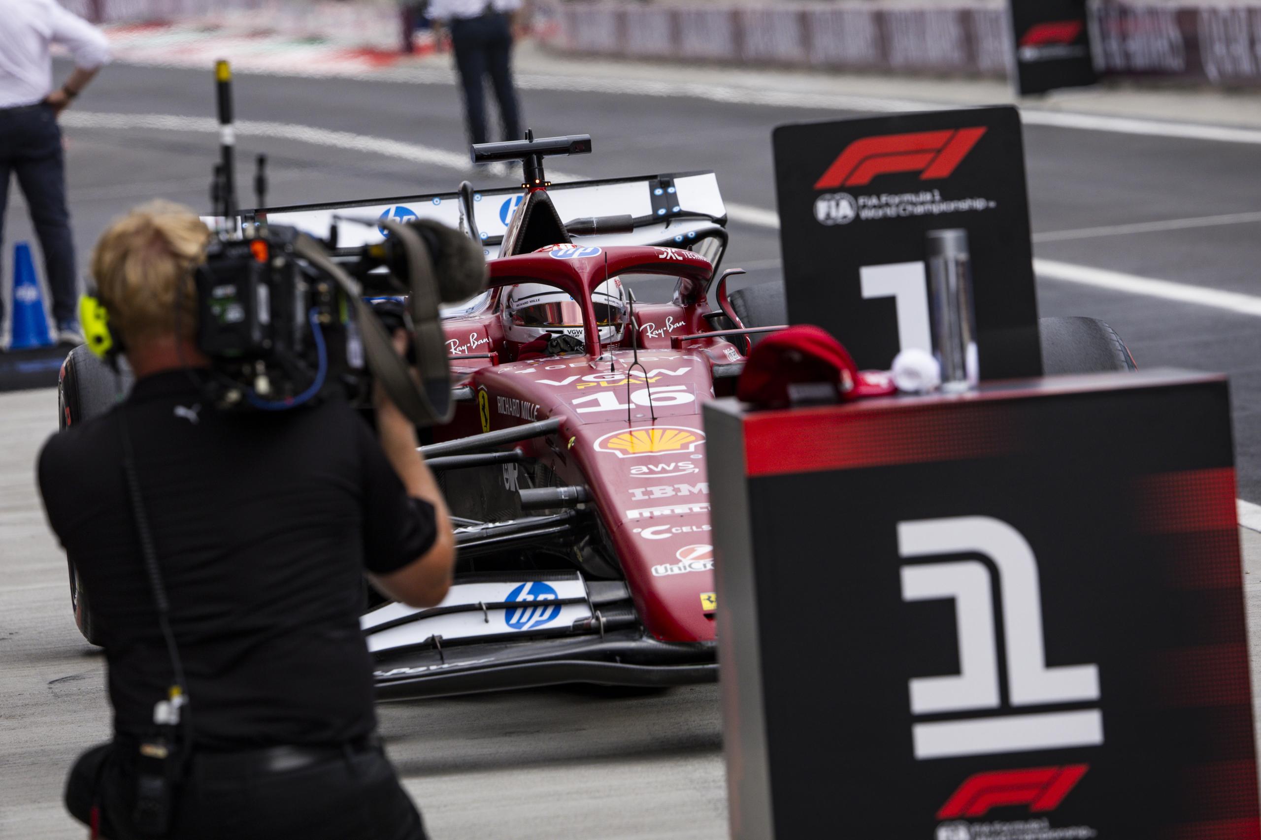 Leclerc surprend McLaren et signe la pole du GP de Hongrie 2025 - Crédit photo : Scuderia Ferrari
