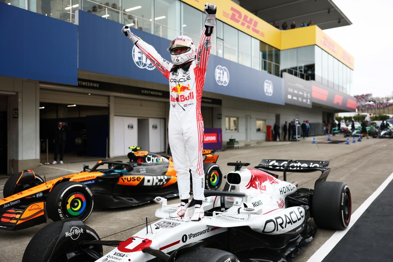 Verstappen s’impose avec perfection à Suzuka devant les McLaren - Crédit photo : Red Bull Content Pool - Getty Images