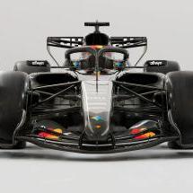 McLaren dévoile sa MCL40 avec une livrée provisoire - Crédit photo : McLaren Racing