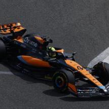 La MCL60 s'est dégourdie les roues à Bahreïn avant les essais hivernaux de F1 - Crédit photo : McLaren Racing