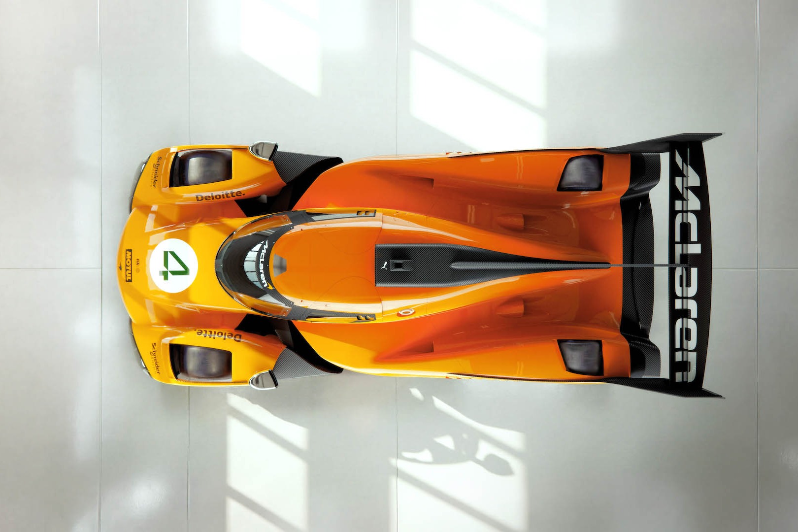 https://aurupteur.com/uploads/albums/mclaren_20mcl_hy_20hypercar_2026_05_04_10_44_45/853_04_16x9.jpg