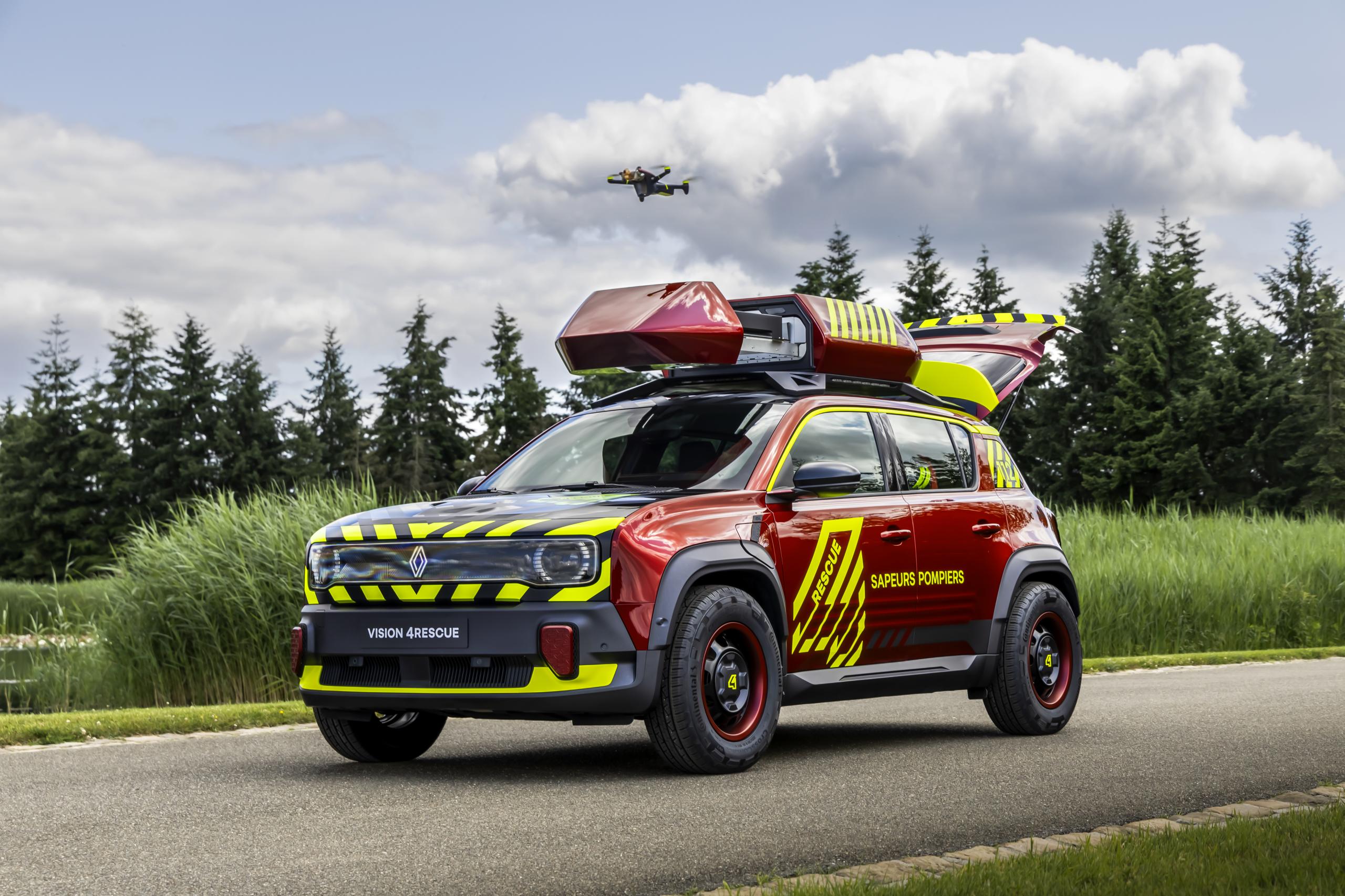 Renault 4rescue : un concept au service des secours - Crédit photo : Renault / Adrien Cortesi