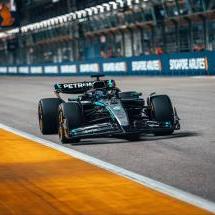 Russell en pole à Singapour devant Verstappen et Piastri - Crédit photo : Mercedes-AMG F1 via X