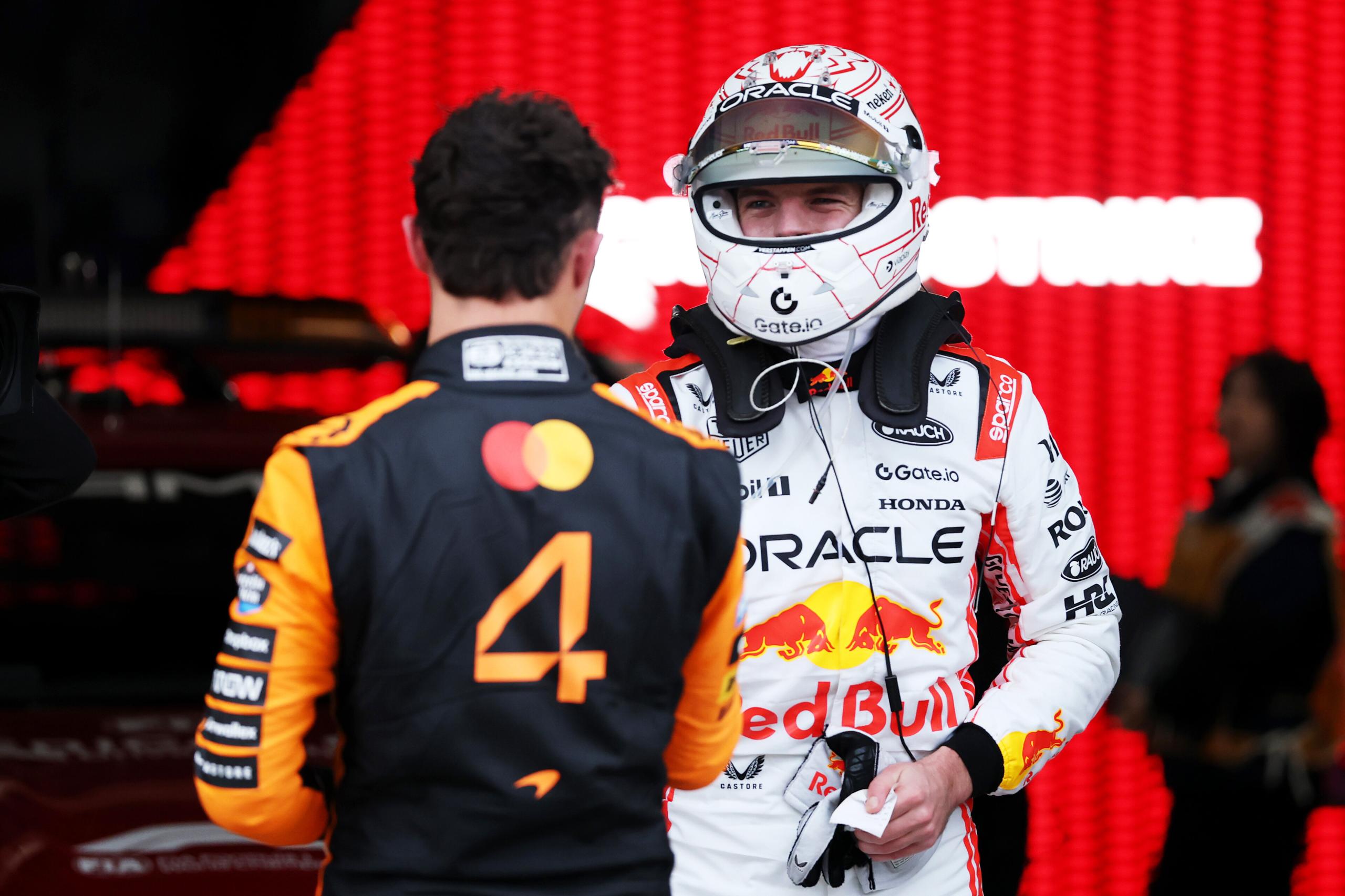 Norris recadre Verstappen sur les performances de la McLaren - Crédit photo : Red Bull Content Pool - Getty Images