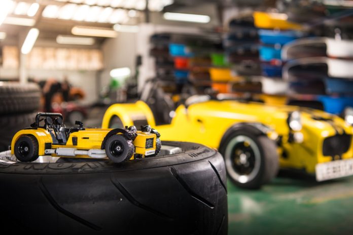 LEGO Caterham Seven 620R