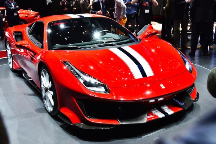 Ferrari 488 Pista, 3/4 avant Ferrari 488 Pista, 3/4 avant
